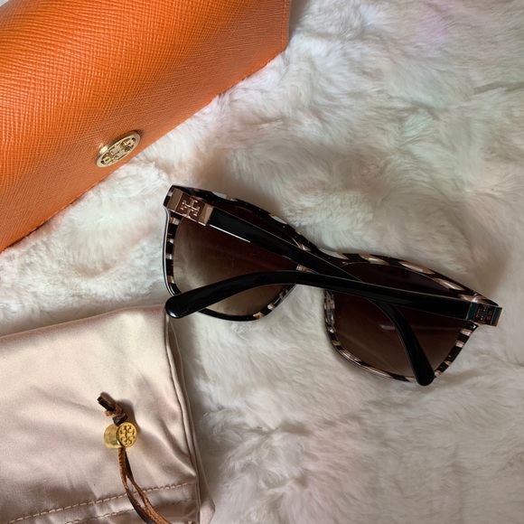 Tory Burch Sunglasses - Picture 3 of 5